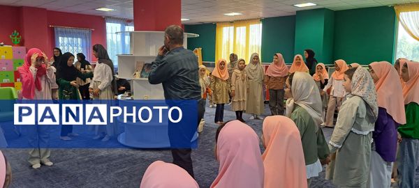 مسابقات دارت و طناب کشی در کتابخانه اندیشه شهرستان شیروان