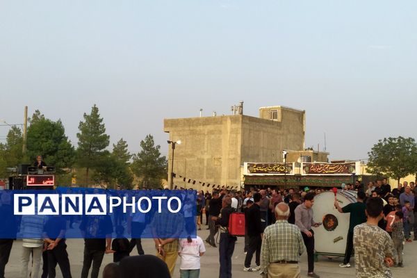 ندای لبیک یا حسین در روز عاشورا 