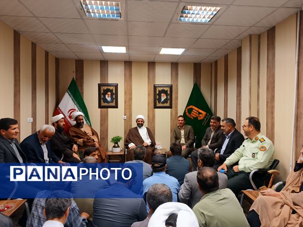 بازگشت امام جمعه از سفر مکه و استقبال گرم مردم فارسان