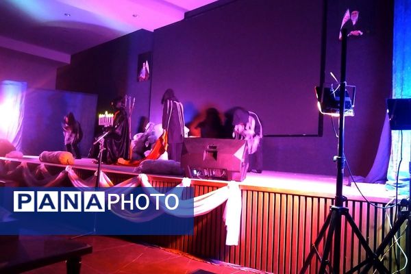 گرامیداشت ایام فاطمیه با اجرای نمایش آفلین در اداره آموزش و پرورش اسلامشهر