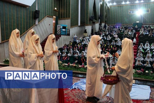 گرامیداشت دهه کرامت و بیست و ششمین سالروز تاسیس سازمان دانش‌آموزی، در منطقه ۱۰