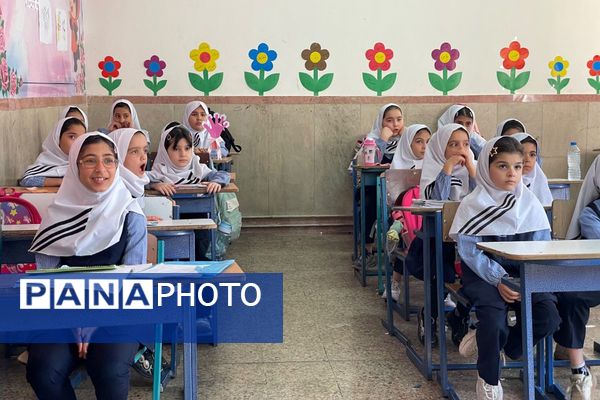 مانور تخلیه اضطراری و آمادگی برای لحظات بحرانی در مدرسه معراج بهارستان‌دو