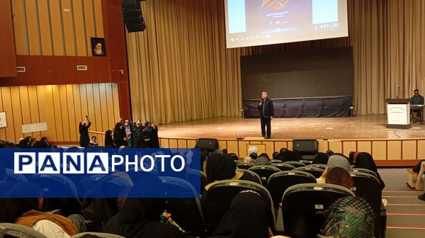 دورهمی بزرگ «لیگ جتی‌ها»