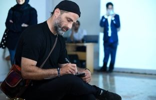 «خود معشوق‌پنداری»؛ تجربه‌ای از تئاتر بداهه، مشارکت و گفت‌وگو