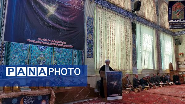 بزرگترین محفل دانش‌آموزی انس با قرآن کریم در مراغه