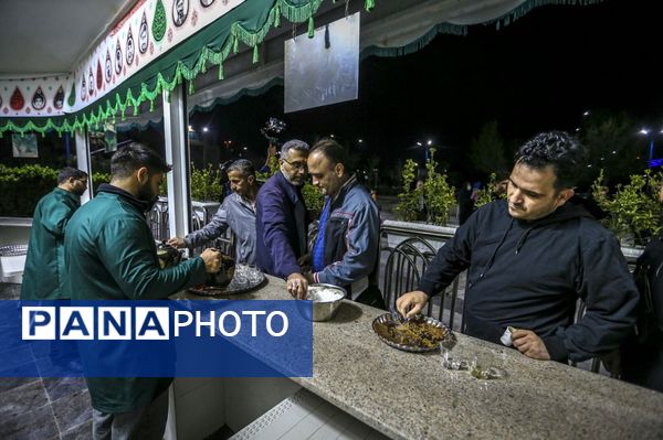 مراسم پرفیض سومین شب احیای لیالی‌القدر در آستان مقدس امام زاده طاهر کرج