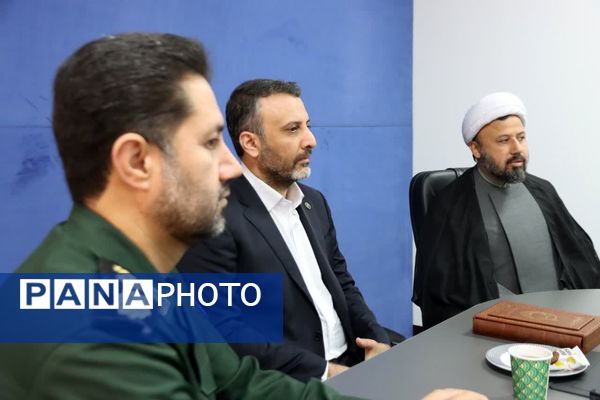 قدردانی ناحیه مقاومت سپاه سیدالشهدا (ع) شهرستان اسلامشهر از فرهنگیان این شهرستان