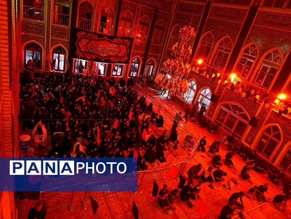 برگزاری مراسم شب سوم عزاداری اباعبدالله(ع) در تکیه ابوالفضلی نیشابور