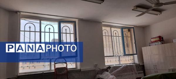 رنگ آمیزی و پتینه‌کاری هنرستان حضرت معصومه (س) شیروان در اوقات فراغت تابستان