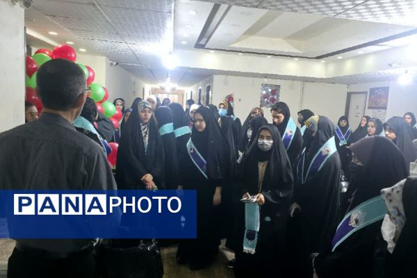 اعزام دانش‌آموزان دختر استان فارس به حج عمره