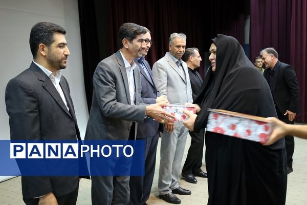 مراسم هفته پیوند اولیا و‌ مربیان در آذربایجان غربی