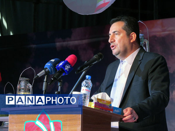 حضور معاون پرورشی و فرهنگی وزیر آموزش و پرورش در آیین اعزام دانشآموزان به راهیان نور