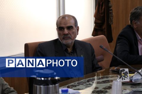 یک‌صد و هشتاد و یکمین نشست شورای آموزش و پرورش استان اصفهان