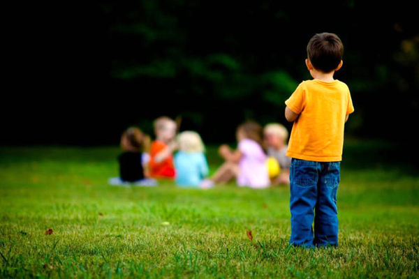 تعاملات آنلاین یکی از دلایل گوشه‌گیری دانش‌آموزان است