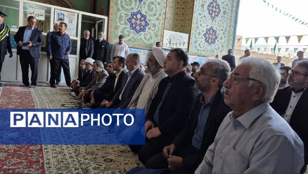 مراسم غبارروبی ضریح مطهر حضرت سلطانعلی(ع) همزمان با میلاد پیامبر(ص) و امام صادق(ع) در مشهد اردهال