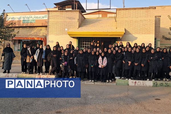 هفته ادبی-فرهنگی دبیرستان طلیعه