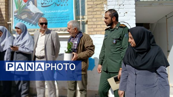 ویژه برنامه هفته آتش‌نشانی؛در دبیرستان اندیشه نفیس فیروزکوه
