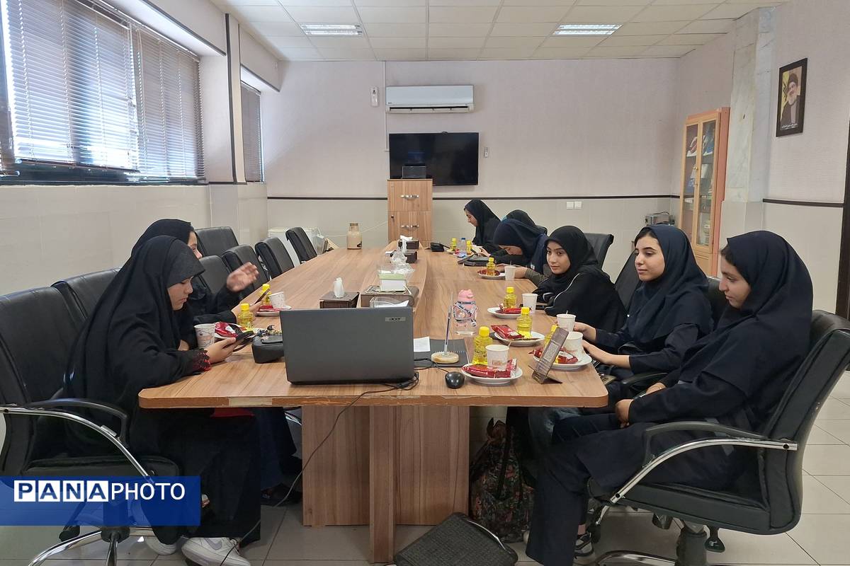  برگزاری کارگاه نو راوی مهر در سازمان  دانش‌آموزی استان فارس 