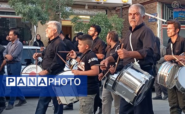 از کوچه تا خیابان، شهر بن غرق در عزای حسین بن علی(ع)