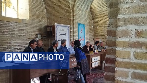 میز خدمت اداره آموزش و پرورش نیشابور در هفته دوم آبان ماه