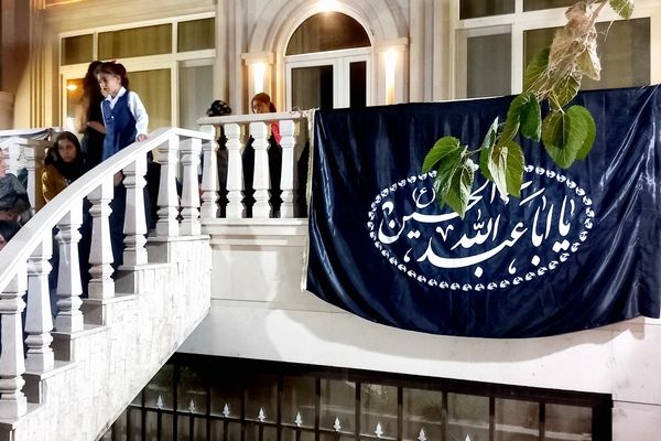 روضه خانگی توسل به حضرت سیدالشهدا(ع)در شهرستان کاشمر 