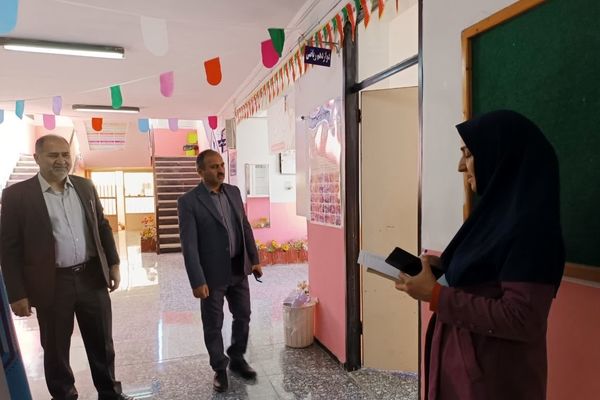 بازدید از پایگاه مطالعات نوروزی در دبیرستان الزهرا(س) محمودآباد/ فیلم