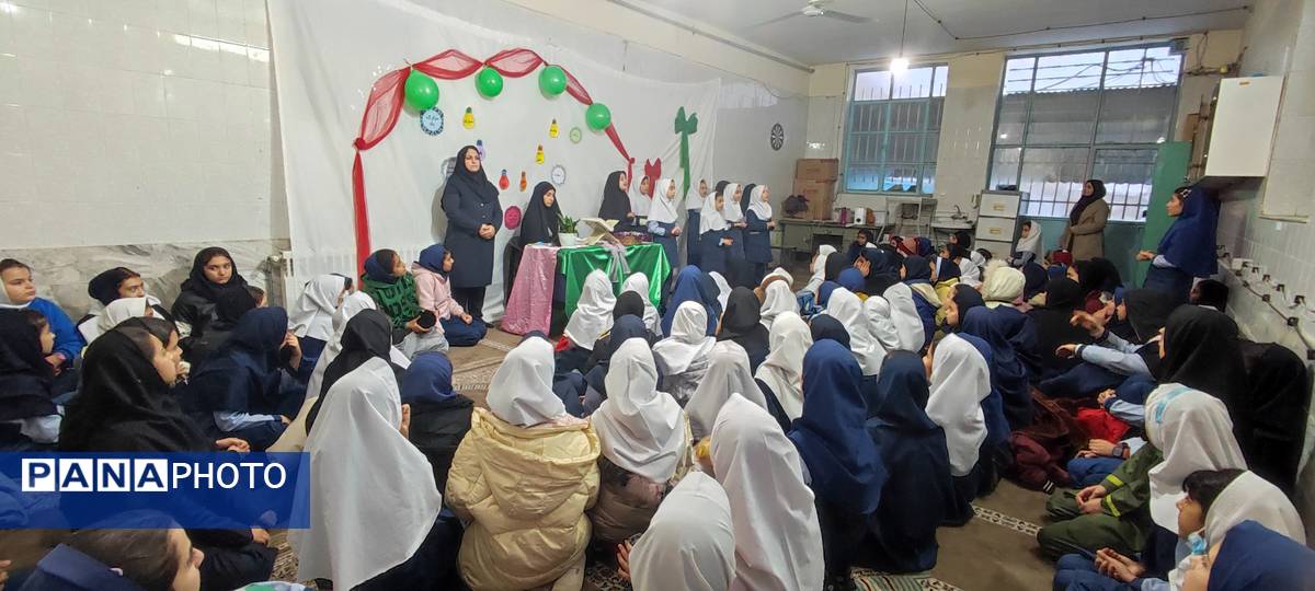 برگزاری جشن روز پدر در مدرسه شهید خاقانی شهرستان شیروان