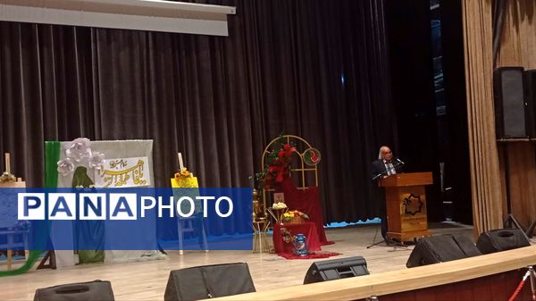 یلدای مادرانه با حضور مادران و دانش آموزان در فرهنگسرای سیمرغ