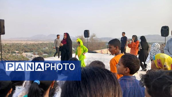 پرواز بادبادک‌‌ها در روز کودک 