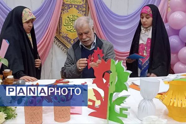 اجرای برنامه‌های متنوع برای دانش آموزان معتکف ناحیه دو شهرری 