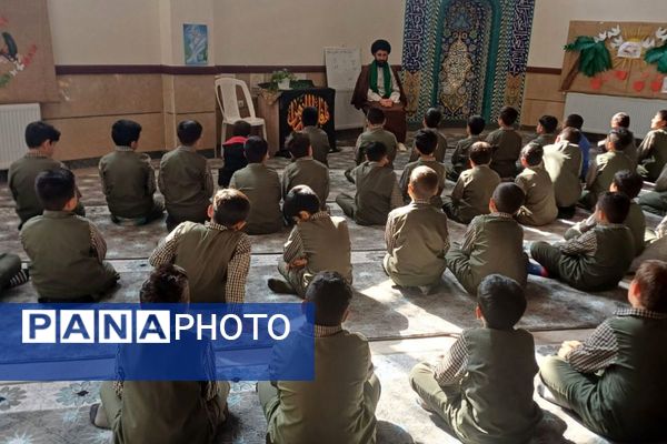 فیروزکوه؛ میزبان نماز جماعت و گفتمان‌های دینی در محیط مدرسه