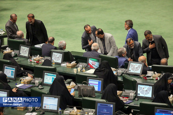 تقدیم لایحه بودجه سال ۱۴۰۵ به مجلس شورای اسلامی