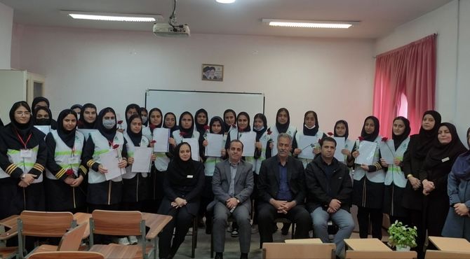 آیین افتتاحیه طرح همیار معلم در دبیرستان شبانه‌روزی پروین