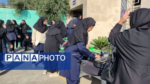 برگزاری آیین فاطمیه در دبیرستان نمونه دولتی حضرت زینب (س)