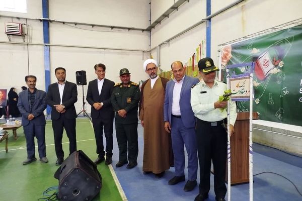 آیین زنگ مهر و مقاومت در مهریز