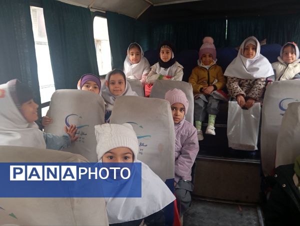 اردو تفریحی دانش آموزان دبستان دخترانه نرجس یک و دو 