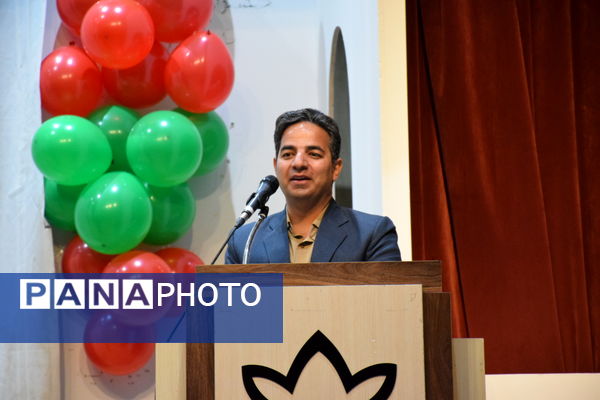 همایش هم‌افزایی دهیاران و شوراهای اسلامی روستاها