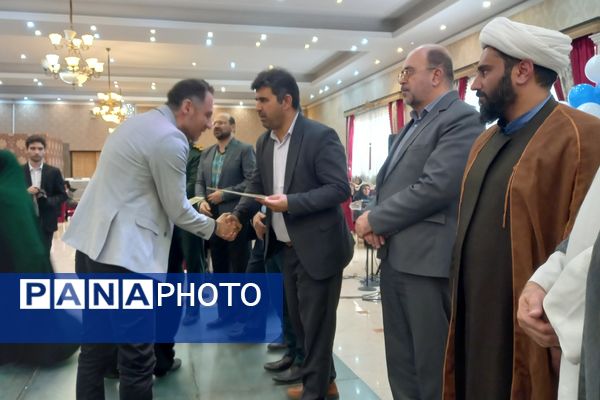 برگزاری آیین بزرگداشت مقام شامخ معلّم د شهرستان قرچک 