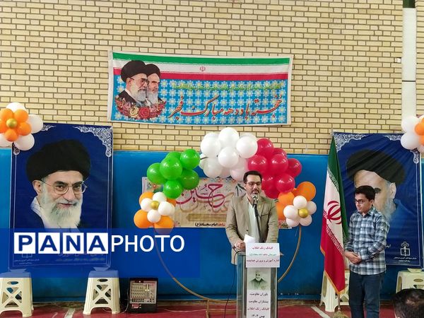 مراسم آیین نواختن زنگ انقلاب در مدارس استان زنجان