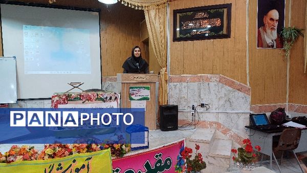 برگزاری جلسه انجمن اولیا و مربیان در کانون سمیه شیروان
