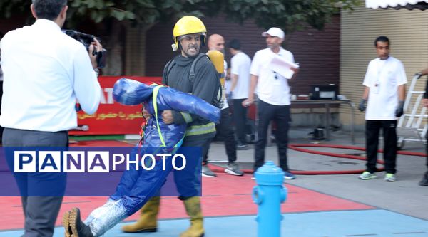 مسابقات عملیاتی ورزشی آتش‌نشانان در مشهد