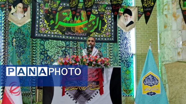 تجلی پیوند مدرسه و مسجد در خاتم