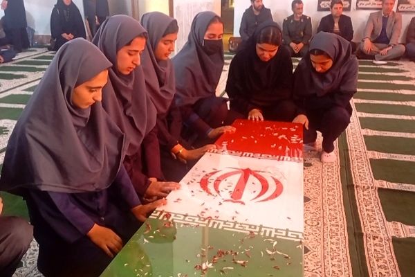 ادامه دهندگان راه شهدا