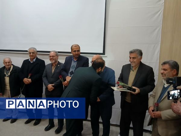 نکوداشت استاد حاج غلامحسین فرزین پدر مدرسه‌سازی خراسان جنوبی 