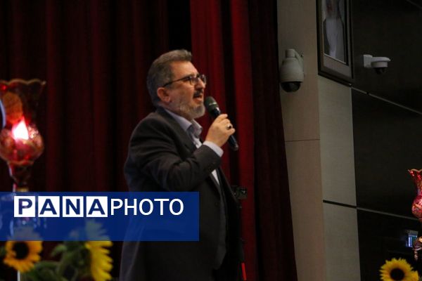 برگزاری جشن میلاد حضرت زهرا(س) در فرهنگسرای بعثت شهرداری صفادشت