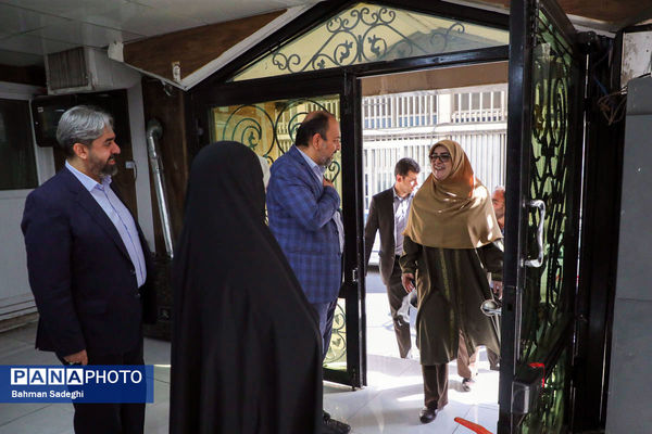 نشست سخنگوی دولت با دانش‌آموز خبرنگاران خبرگزاری پانا