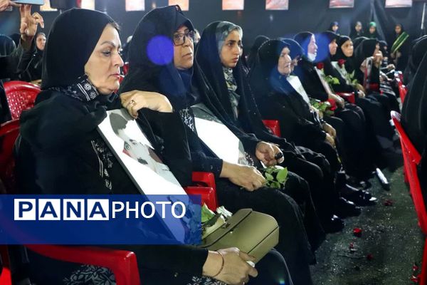 یادواره سرداران و شهدای محله حسین‌آباد در برازجان با حضور نماینده ولی فقیه در استان بوشهر