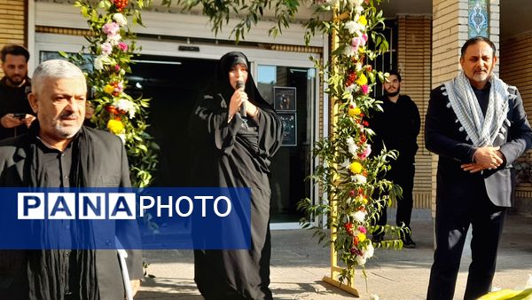 حال‌وهوای معنوی دانش‌آموزان در استقبال از پیکر شهید ۲۳ ساله در مدرسه شهید عصمت ناحیه 3 کرج 
