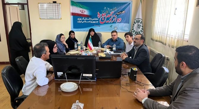 فلسفه مجلس دانش آموزی، تمرین دموکراسی برای دانش‌آموزان است