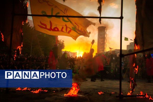 روضه مصور روز عاشورا همراه با مراسم خیمه‌سوزان در مشهد 